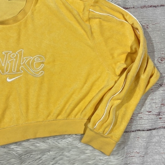 NIKE RETRO FEMME TERRY CROPPED Topaz Gold CREW SWEATSHIRT - Picture 7 of 10